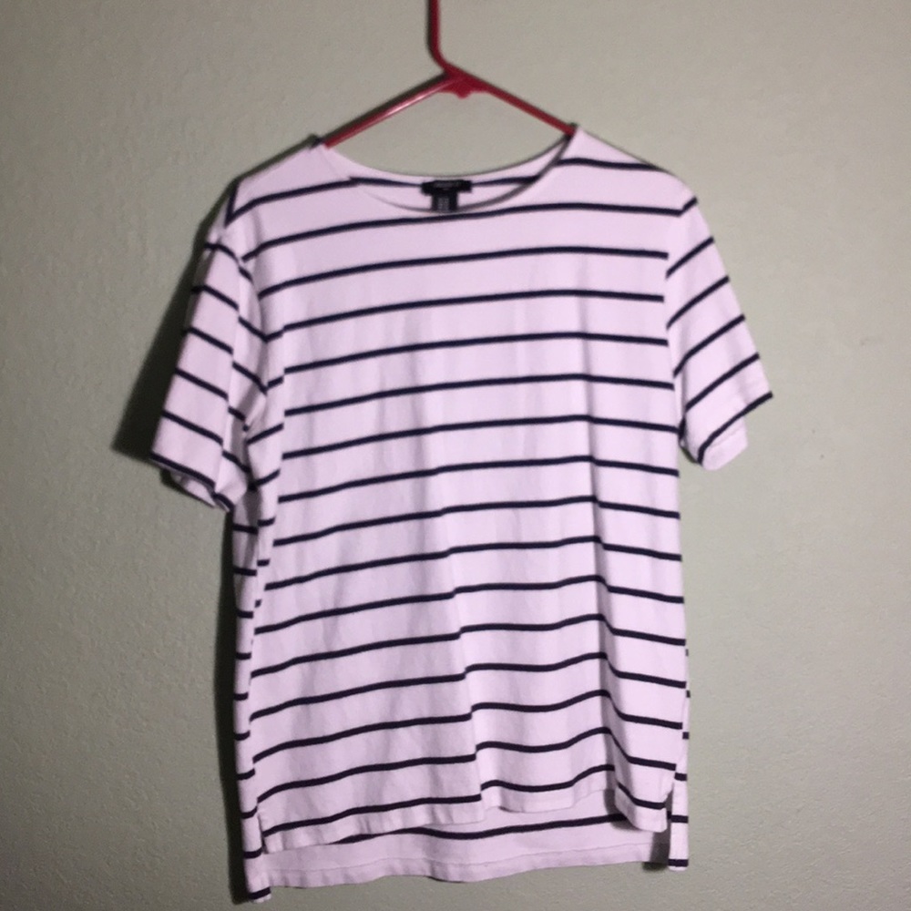 Forever 21 T-Shirt